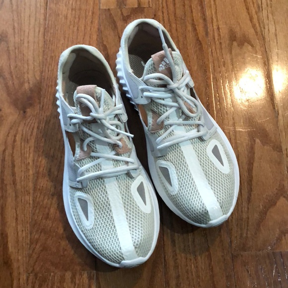 Adidas - Picture 2 of 2